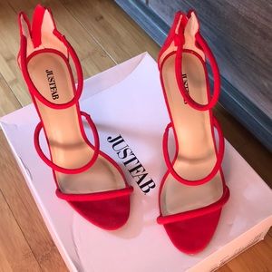 Women’s red strappy shoes size7